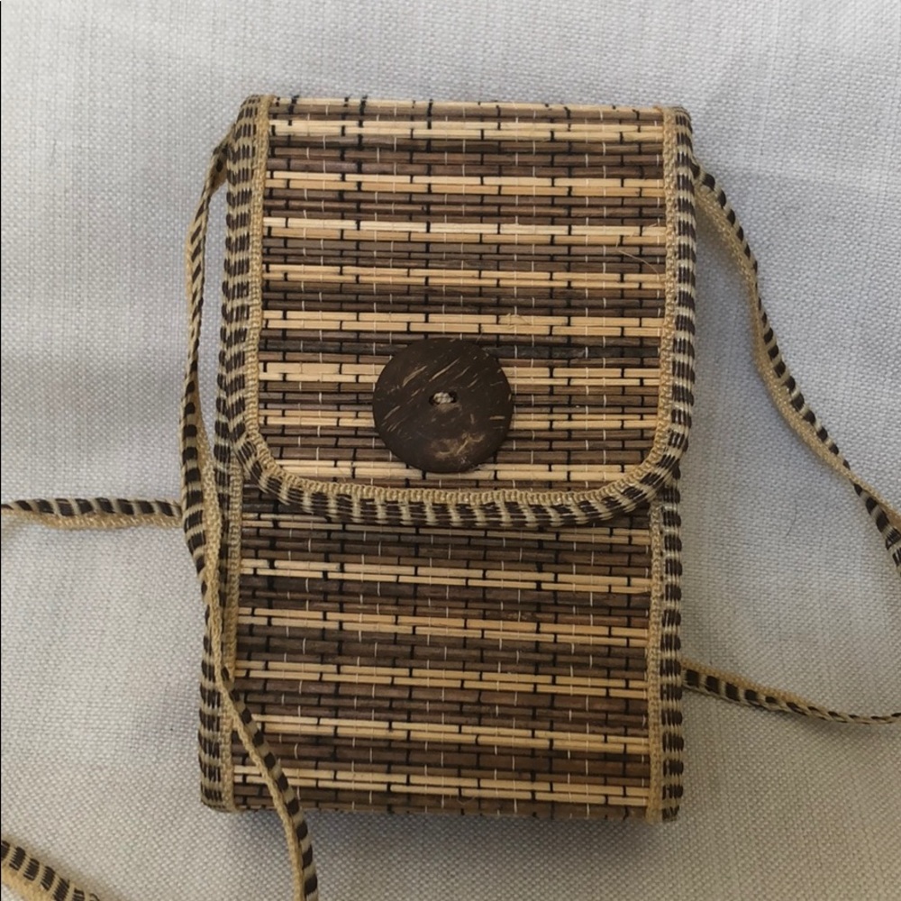 Jamaican wicker cross body